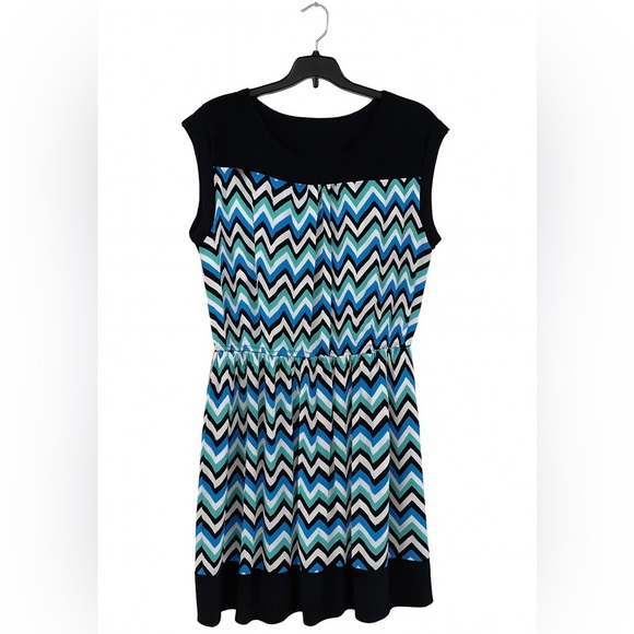 Enfocus Studio Zig Zag Pull-On Dress Size 14 Sleeveless V-Neck Soft Lightweight - Picture 5 of 5